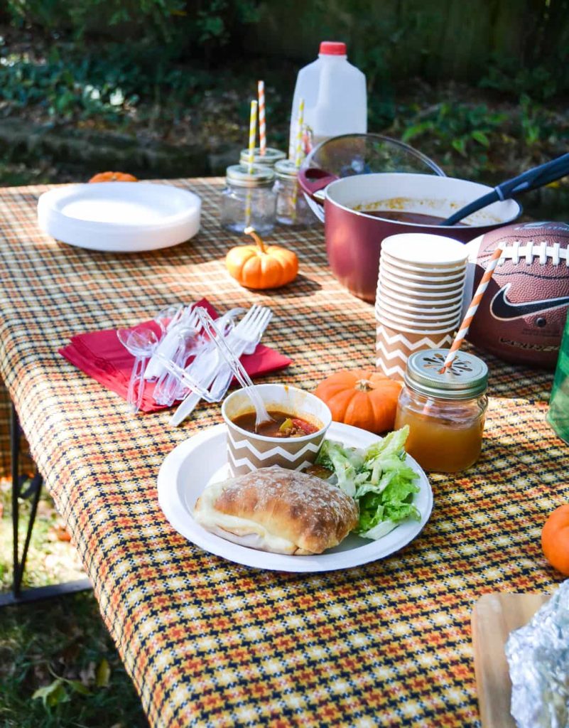 Easy Fall Picnic Ideas and Tips