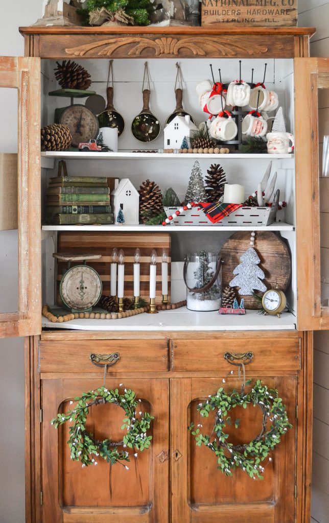 How To Get Your Christmas Home Decor Ready For The Holidays