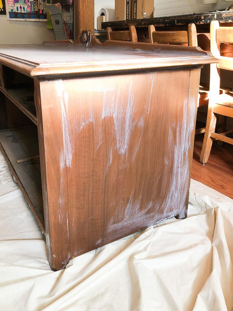 How to paint furniture without sanding easily.