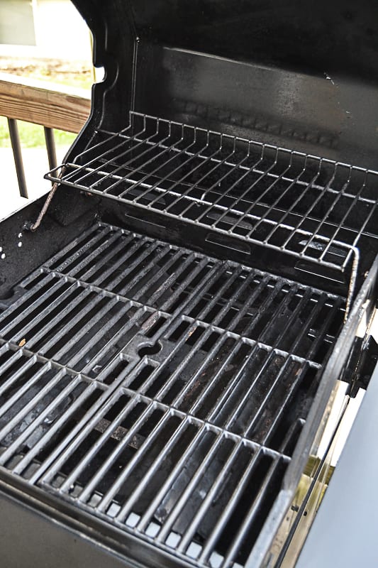 If thinking about cleaning your BBQ grill stresses you out, click over and see how to clean BBQ grill the easy way without the stress. 