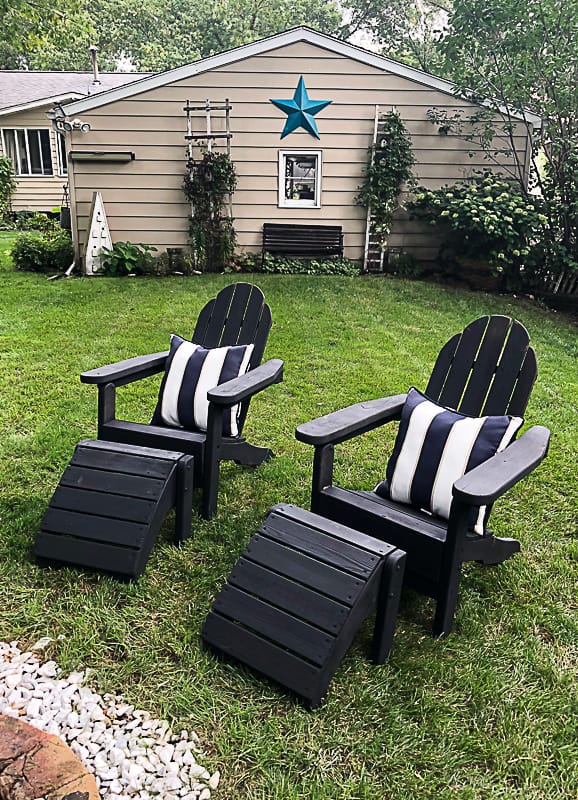 If you have adirondack chairs that have lost their luster, click over and see how easy it is to give your folding adirondack chairs a makeover so you love and use them again.