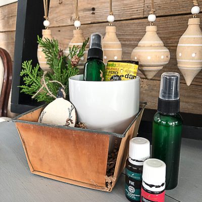 DIY Christmas Gift In Under 5 Minutes – Homemade Room Spray