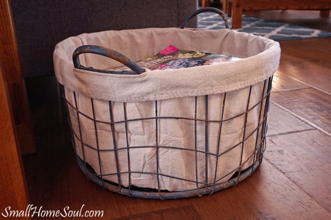 Canvas drop cloths are inexpensive and you can make so many things out of them. Click over to find 30 drop cloth projects you can make today!