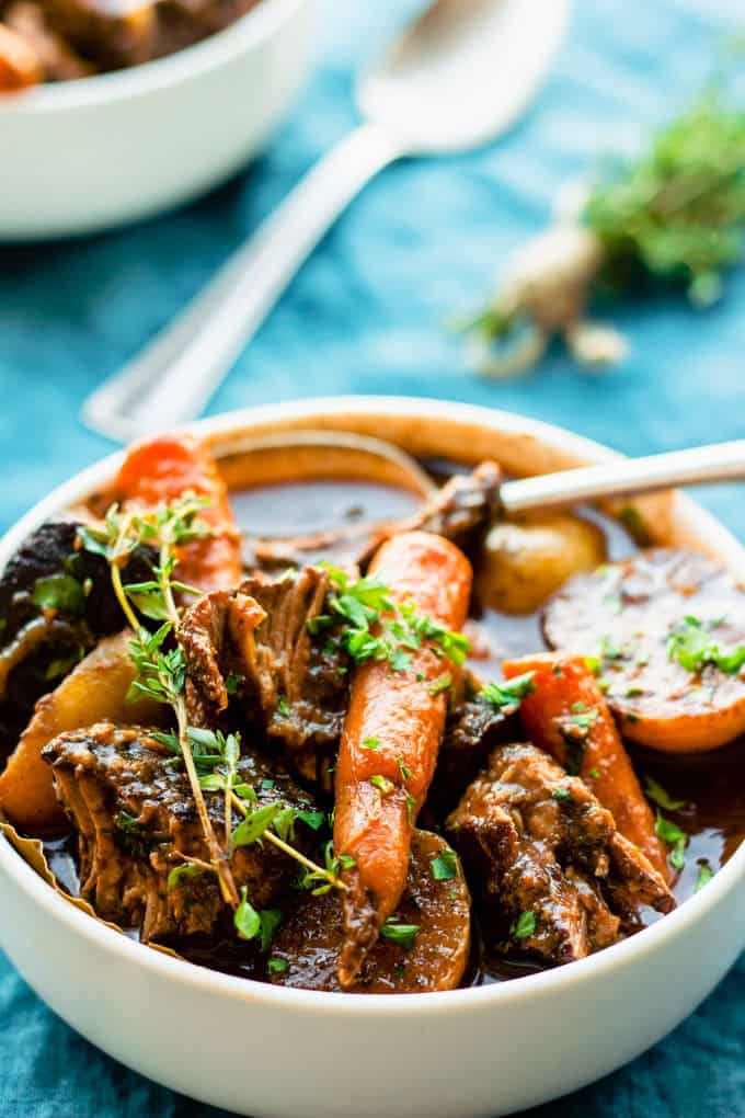 Looking for the best slow cooker recipes? Click over to find more than 50 slow cooker recipes that make meals easy and delicious. 