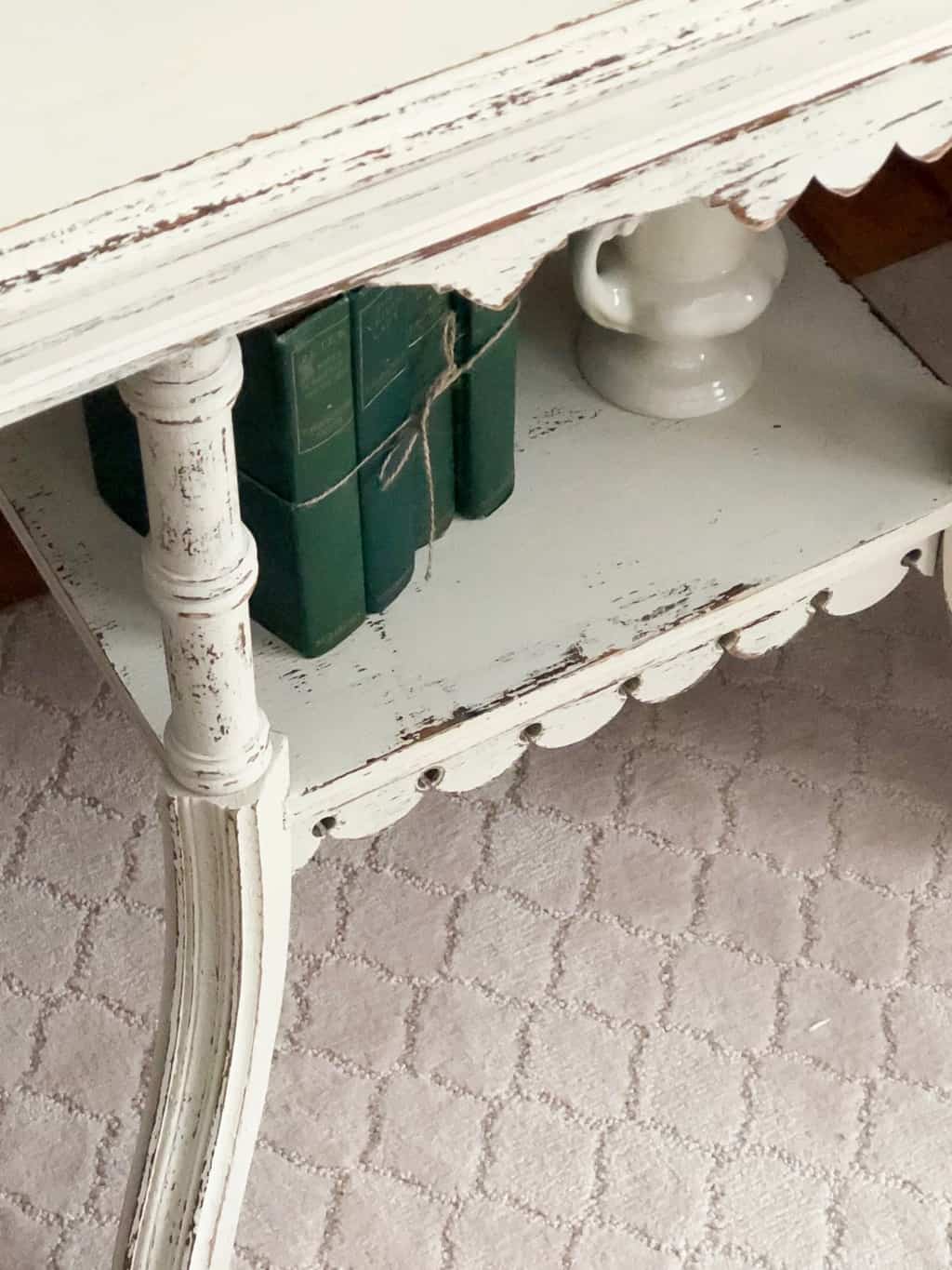 If you are looking for a farmhouse end table, this tutorial will show you how to DIY a farmhouse end table easily and with only a few supplies.