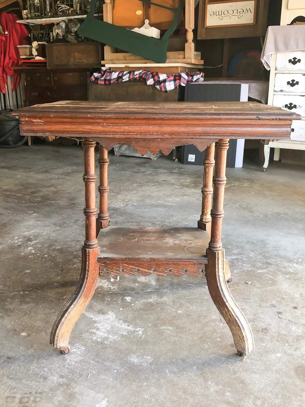 If you are looking for a farmhouse end table, this tutorial will show you how to DIY a farmhouse end table easily and with only a few supplies.