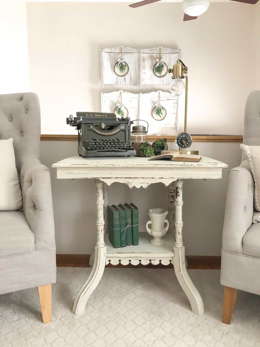 If you are looking for a farmhouse end table, this tutorial will show you how to DIY a farmhouse end table easily and with only a few supplies.