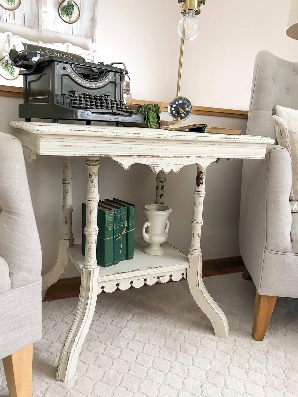 If you are looking for a farmhouse end table, this tutorial will show you how to DIY a farmhouse end table easily and with only a few supplies.