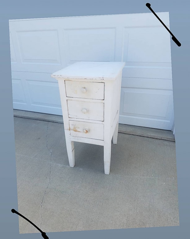 If you are making over a bedroom and don't want to spend a lot of money, this DIY nightstand makeover is a great way to get the look you want for less.