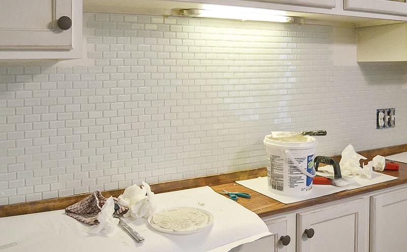 DIY tile backsplash for rookies