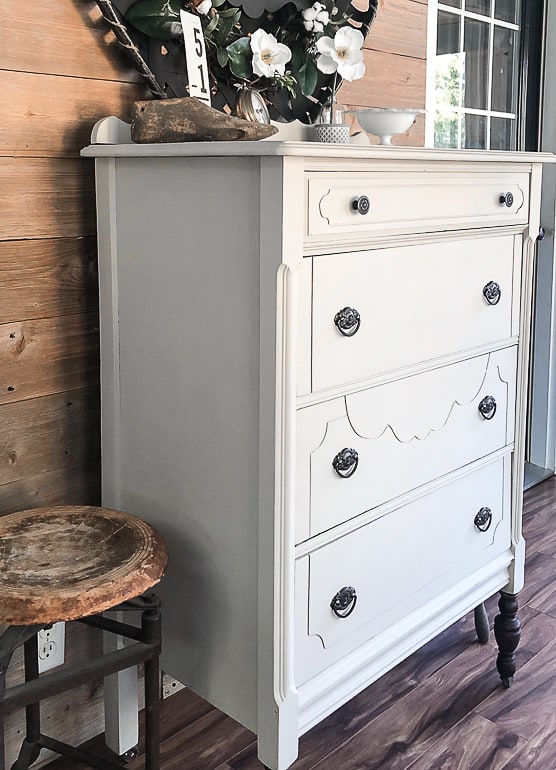 If you have ever wanted to paint a dresser, but don't know where to start, this post will show you the easy steps to take to paint a dresser without stress.