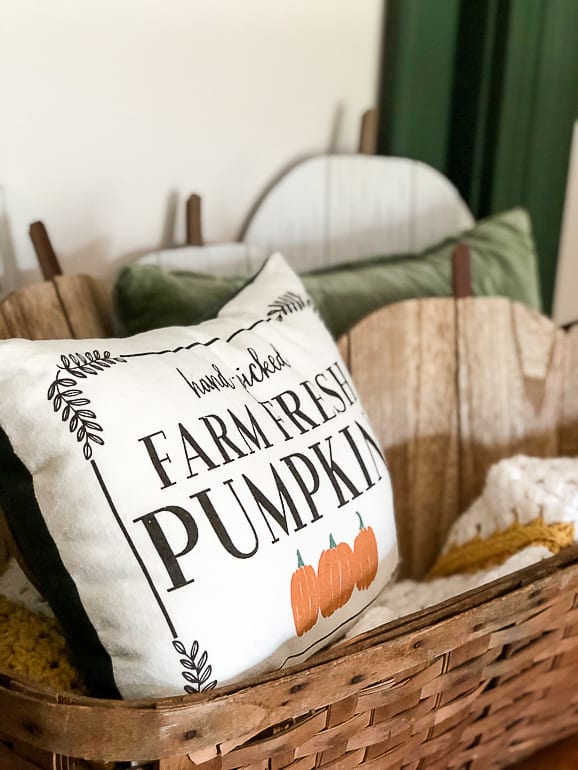 pumpkins for fall decor