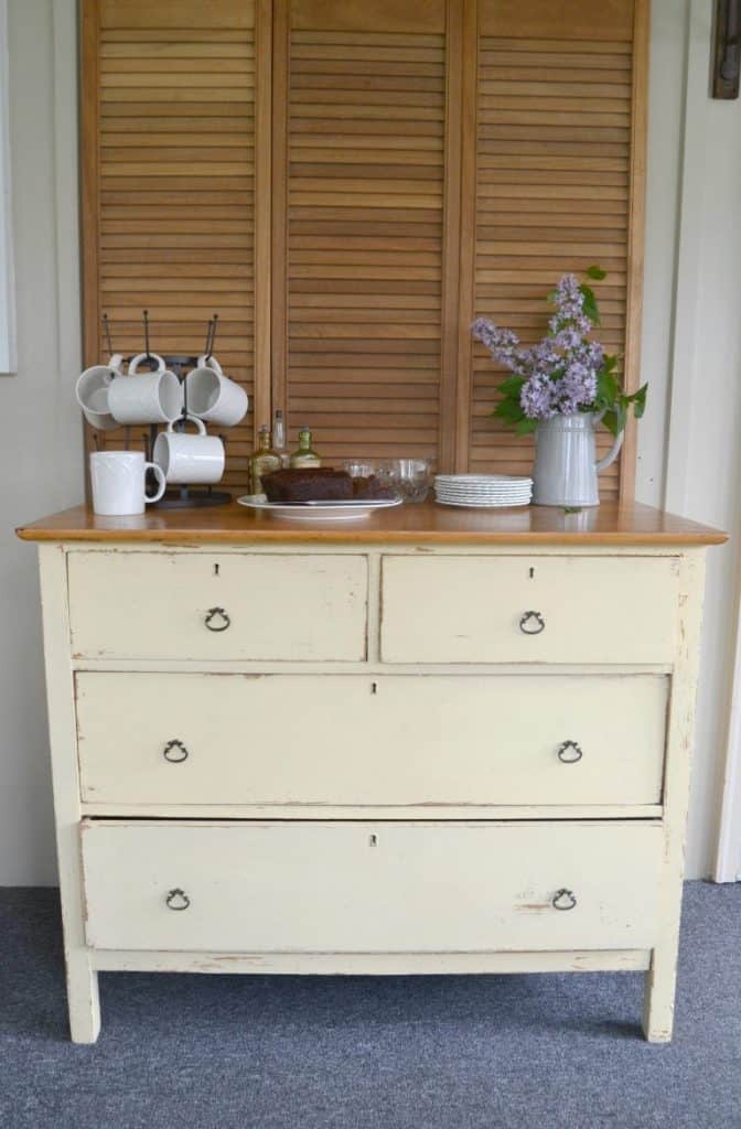 5 Ways To Use A Wood Dresser In Your Home