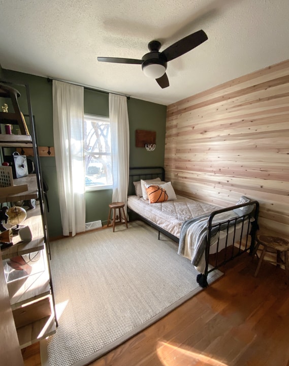 This Teen Boy's Bedroom Makeover is rustic, handsome, sophisticated and sleek. Find all the sources and info to create something similar for your teenager!