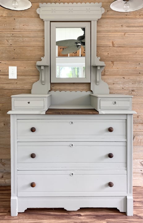 This French Linen dresser makeover is a great example of what painting a piece of furniture can do to breathe new life into a piece that needs a little TLC.