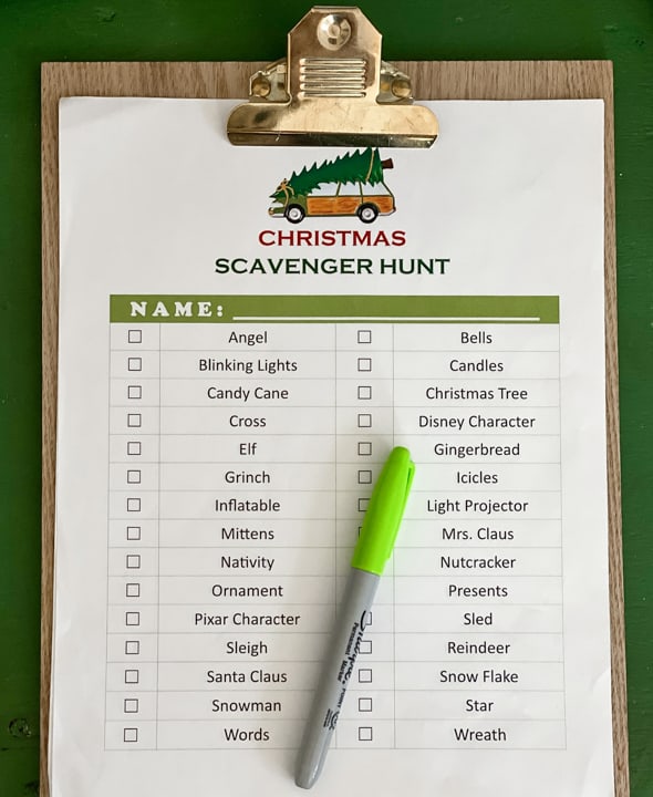 This Christmas Lights Scavenger Hunt Printable is a fun family activity that your kids will look forward to every year - no matter what their age is.