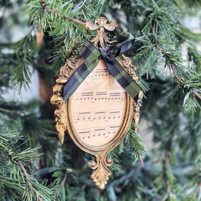 DIY Ornaments Made With Tiny Frames