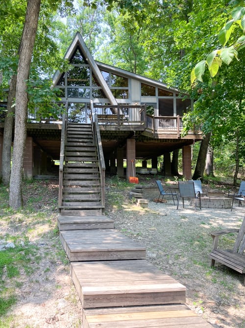 This family-friendly lakefront cabin in Missouri is a GlampingHub getaway that has the luxuries of a resort while being surrounded by nature.