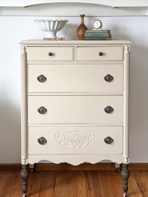 This Traditional Dresser Makeover turned an outdated dresser with mismatched hardware into a beautiful piece ready for years of use.