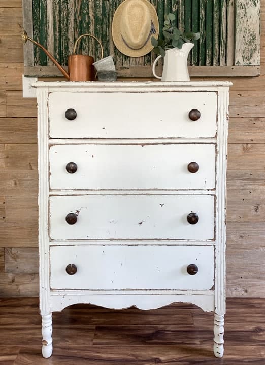 18 Painted White Furniture Makeovers (classic for all time