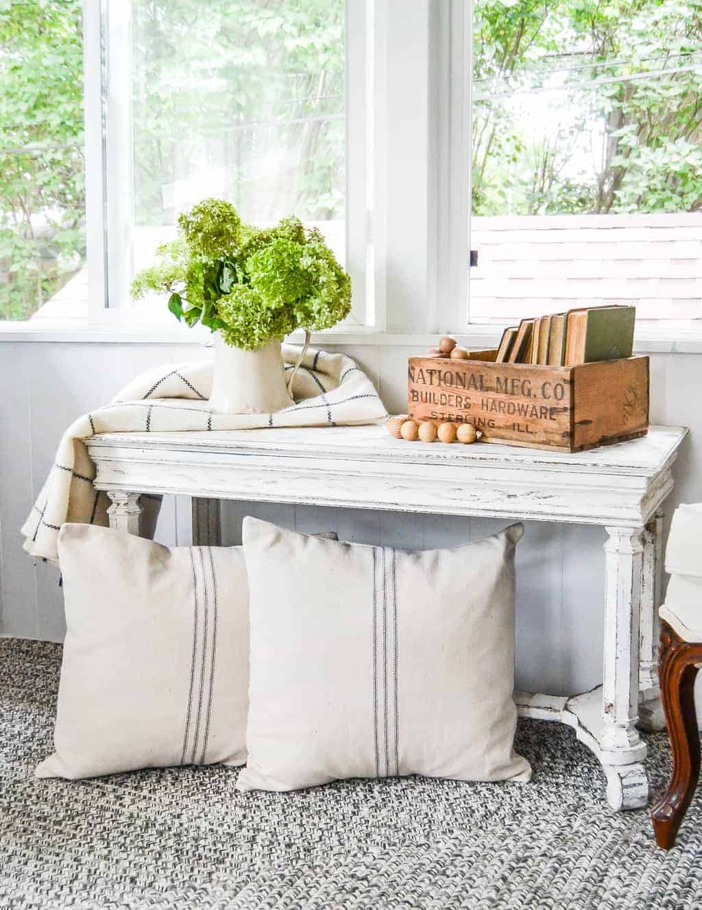 White furniture makeovers go with every style. Click over to find examples of white furniture makeovers that will inspire your next project.