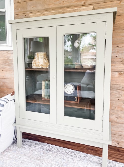 This repurposed hutch makeover was a way to make the most out of a piece of a hutch that still had a lot of potential and function.