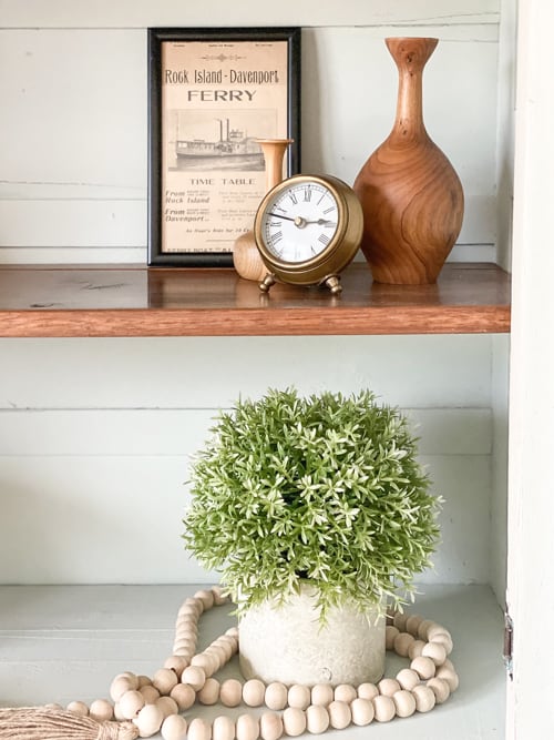 This vintage hutch makeover is a great example of how you can transform all kinds of pieces to make them beautiful and functional again. 