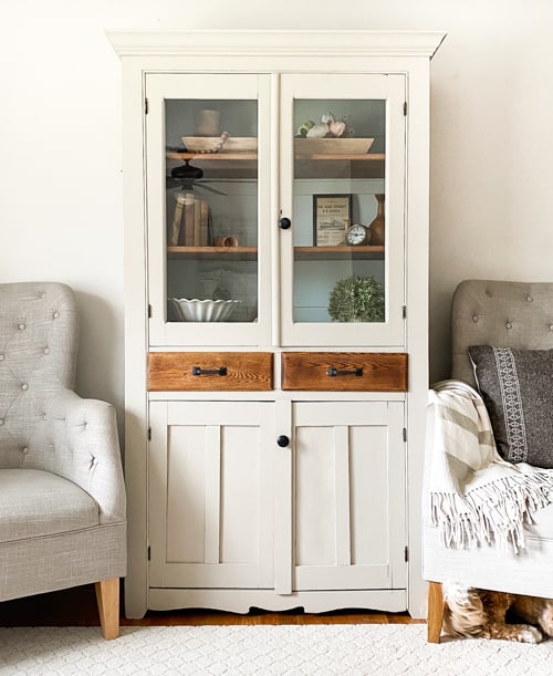 This vintage hutch makeover is a great example of how you can transform all kinds of pieces to make them beautiful and functional again. 