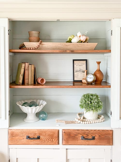 This vintage hutch makeover is a great example of how you can transform all kinds of pieces to make them beautiful and functional again. 