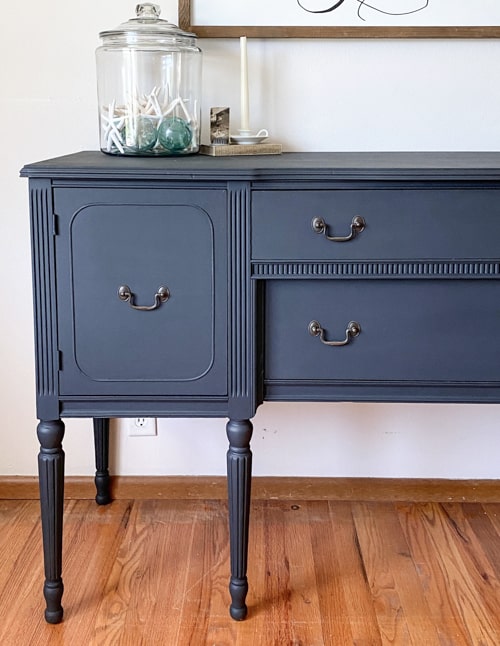 This Painted Black Buffet Makeover really made this thrift store buffet more regal and stunning with the combination of black and brass.