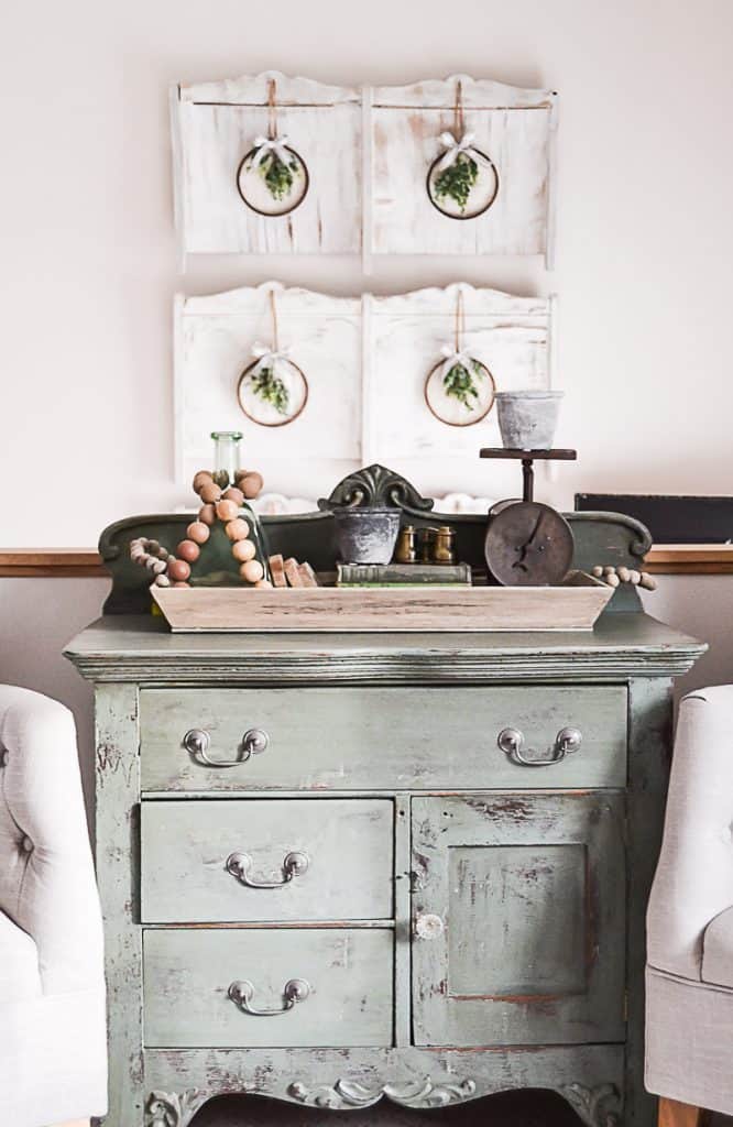 These small chest of drawers makeovers can be done by beginners and seasoned flippers. They are easy ideas to inspire your next project.