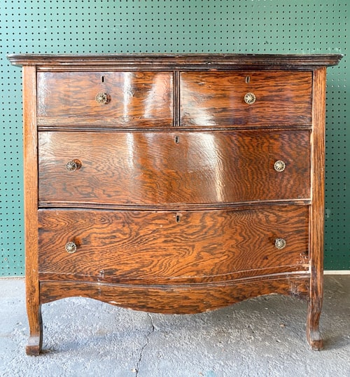 This Dresser Makeover With Terra Clay Paint is a great example of how you can use paint that is made from the earth to transform any piece!