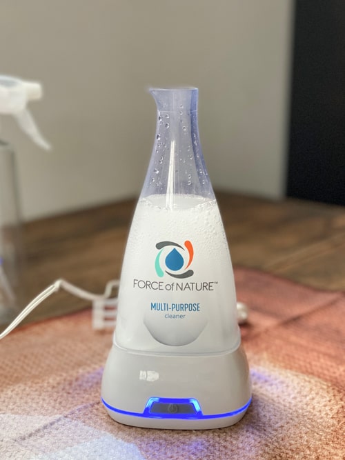 Looking for a cleaner that is safe to use in your home? This is the best non-toxic all-purpose cleaner that works in every room in your home!