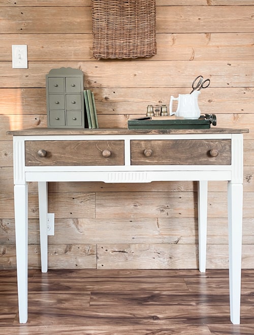 This DIY desk makeover will show you the step-by-step tutorial to revamp an old desk into a stylish and functional masterpiece.