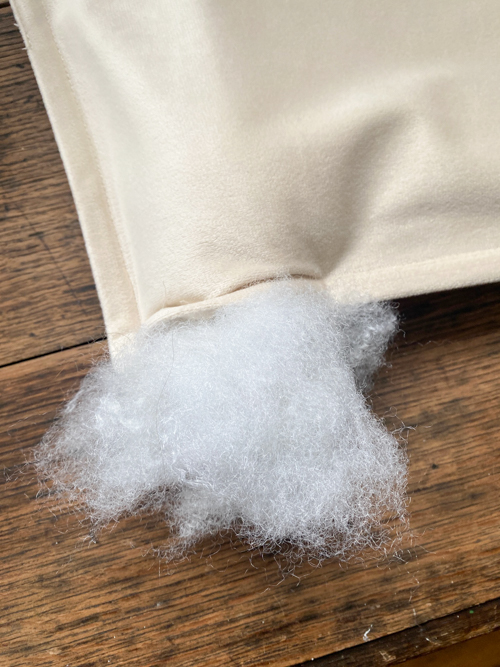 Discover how to DIY throw pillows without any sewing skills! This easy, no-sew technique will transform your living space without breaking the bank!