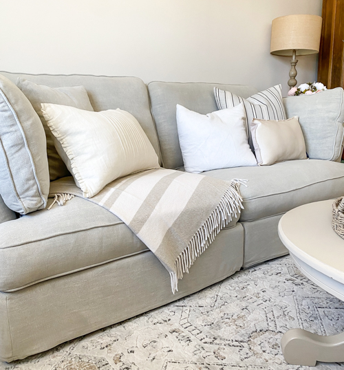 Discover how to DIY throw pillows without any sewing skills! This easy, no-sew technique will transform your living space without breaking the bank!