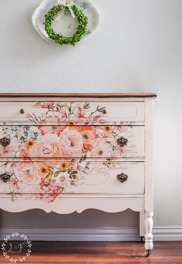 Explore inspiring furniture makeovers using transfers! From vintage charm to modern elegance, discover creative DIY transformations. Get inspired now!