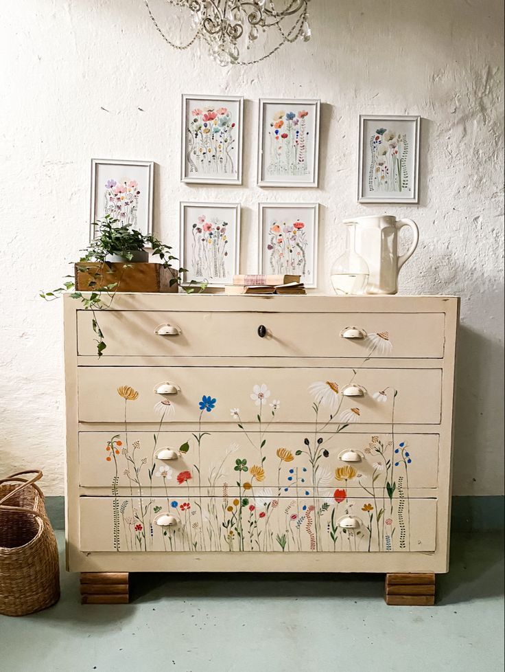 Elevate your home decor with inspiring hand painted furniture ideas! From vibrant floral dressers to boho-inspired coffee tables, unleash your creativity now.