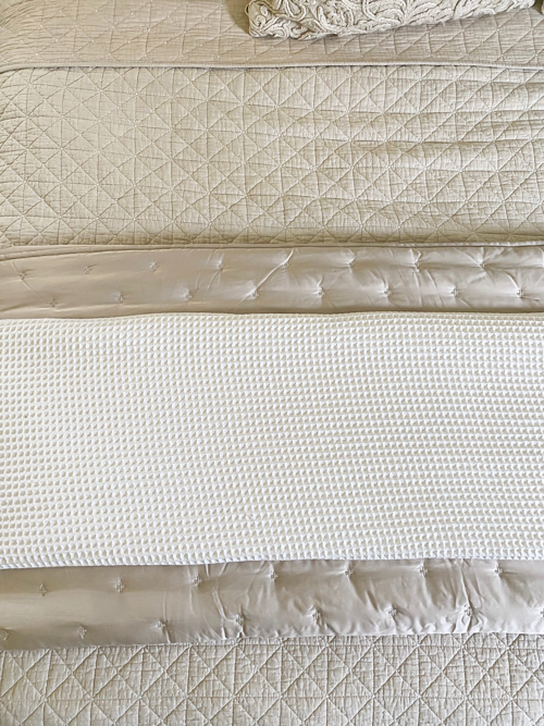Transform your bed with Quince luxury affordable bedding. Discover high-quality sheets, duvet covers, and pillowcases for a stylish, budget-friendly makeover.