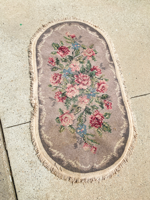 Learn how to clean a vintage rug with this step-by-step guide. Preserve your rug's beauty and longevity with these simple, effective cleaning tips.