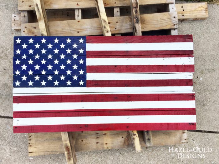 Discover 10 easy patriotic decor ideas to celebrate in style! Simple DIY projects and festive designs are perfect for Memorial Day, the 4th of July, and more.