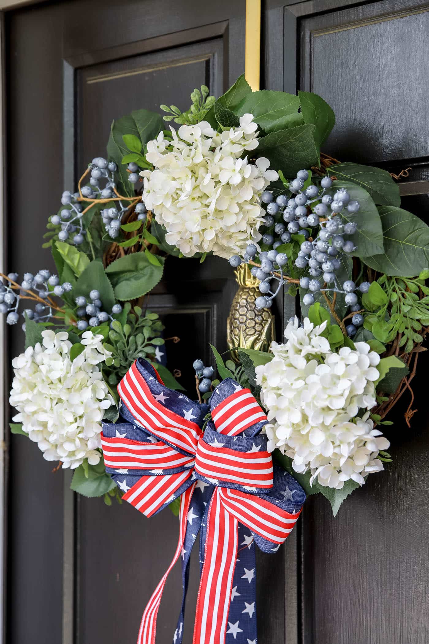 Discover 10 easy patriotic decor ideas to celebrate in style! Simple DIY projects and festive designs are perfect for Memorial Day, the 4th of July, and more.