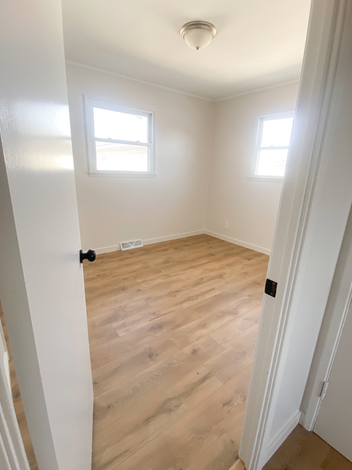 Upgrade your home with affordable durable laminate flooring from Select Surfaces. Stylish, high-quality, easy to install, and available at Sam’s Club.