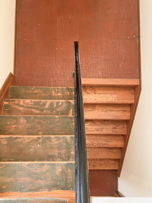 Cost to pull up carpet and refinish hardwood floors, what to expect, questions to ask, and why it’s a smart investment for flips, rentals, or resale.