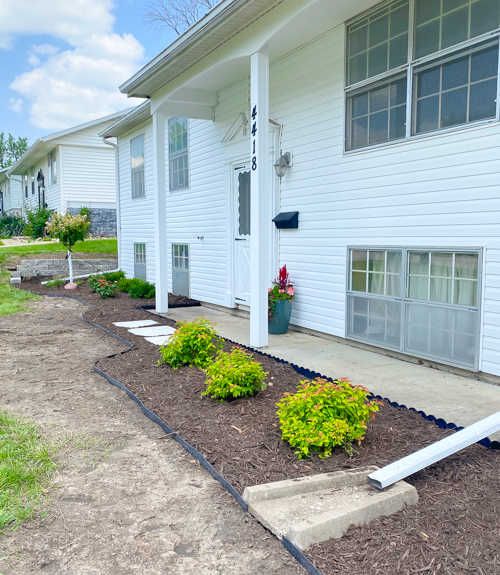 Discover how Earl May’s DIY Dynamic Design helps you choose the perfect plants with expert guidance—turn any yard into a beautiful, well-planned space.