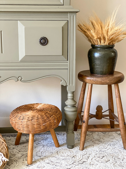 See this Olive Green Hutch Makeover with Dixie Belle Silk Paint. A yard sale find gets a stunning, budget-friendly DIY furniture transformation.