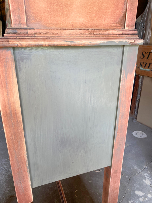 See this Olive Green Hutch Makeover with Dixie Belle Silk Paint. A yard sale find gets a stunning, budget-friendly DIY furniture transformation.