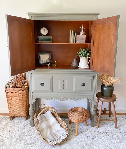 See this Olive Green Hutch Makeover with Dixie Belle Silk Paint. A yard sale find gets a stunning, budget-friendly DIY furniture transformation.