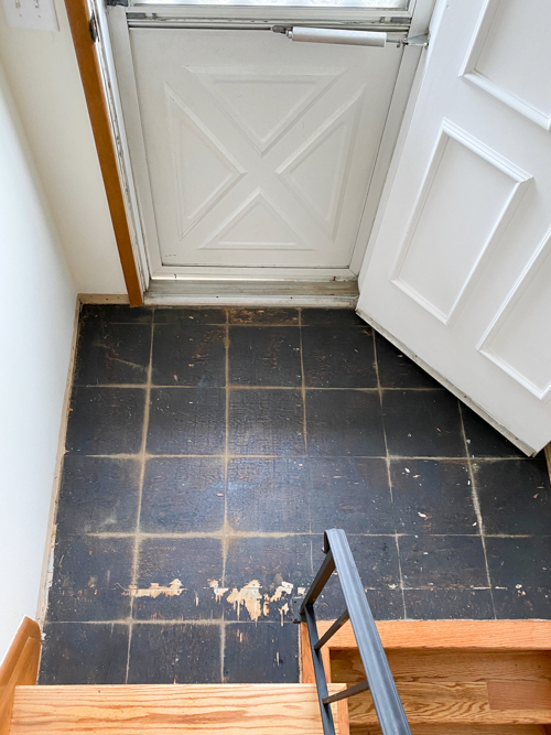 Discover Split Level Entry Flooring Ideas that brighten your home instantly, plus more tips like adding a windowed front door or sidelights for extra light.