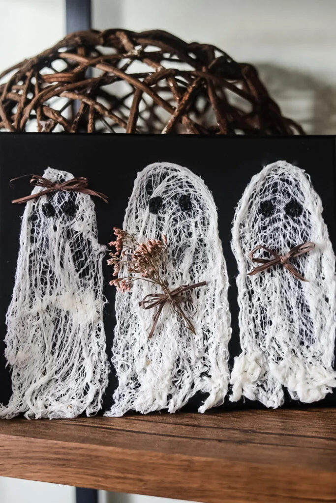 Transform your home with DIY Vintage Halloween Decor! Easy, budget-friendly projects to add spooky vintage charm to your Halloween style.